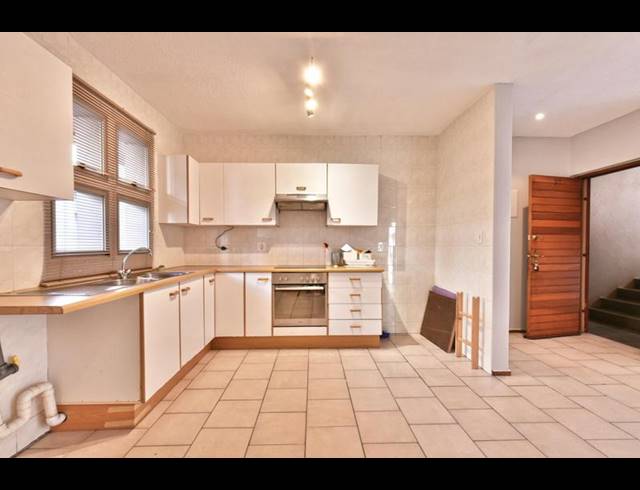 2 BEDROOM APARTMENT FOR SALE IN GLENANDA